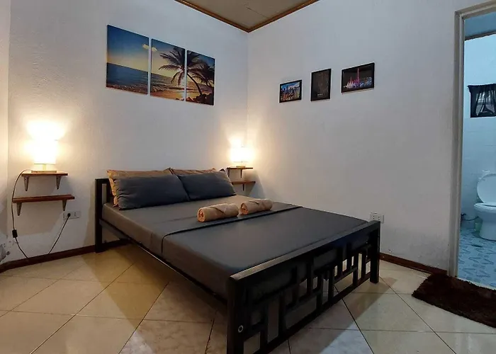 Hostel Ohlala *